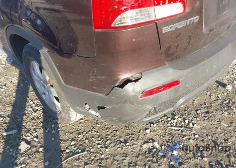 2011 Kia Sorento Lx z USA, uszkodzony, nr VIN 5XYKTCA14BG144141